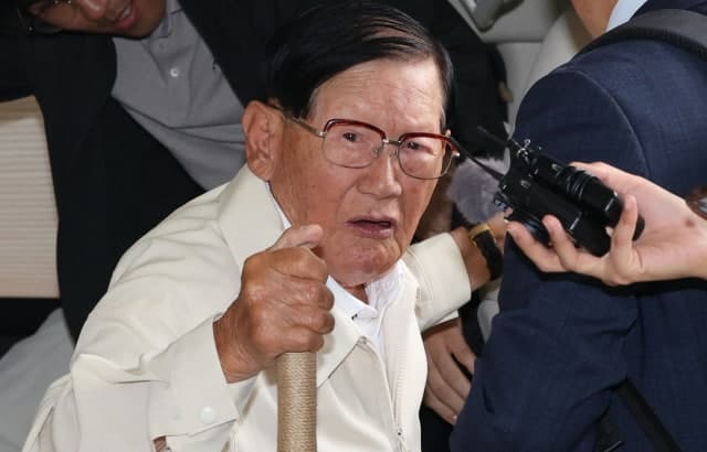 합수본, '국힘 집단 입당 의혹' 이만희 신천지 총회장 구속영장 청구…신도 5만여명 국민의힘 입당 강제 혐의
