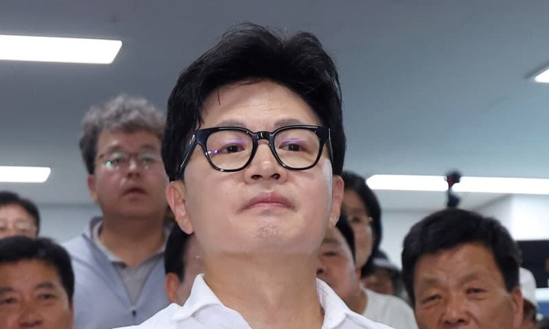 한동훈 당선 첫 마디 "죽을 뻔했다"…친한계 우재준 "장동혁 사퇴 공감대"