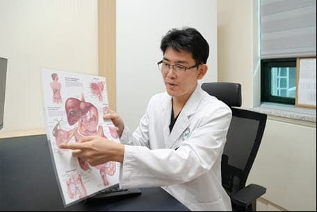 "하루에 방울토마토 15알만 먹어" 살 빼려던 여성, 담낭 떼고 췌장염까지…무리한 다이어트 위험 신호