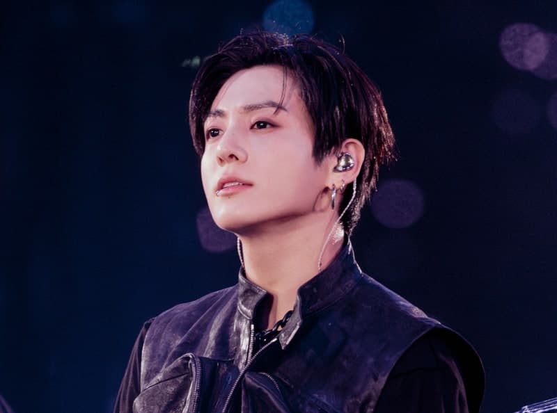 "사랑하는 마음에" 정국 스토킹 브라질 여성, 1심서 징역형 집유…'100m 접근 금지'에도 다시 찾아가
