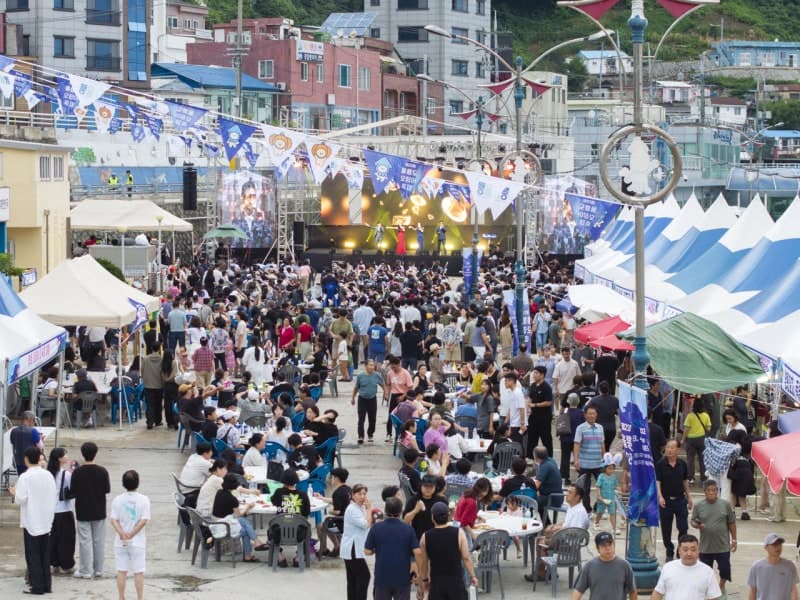 “송가인 뜨고 체험 늘었다”… 울릉도 오징어축제 다음달 17일 개막, 개최 시기 한 달 앞당겨