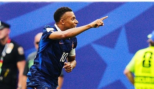 '음바페 멀티골' 프랑스, 악천후 뚫고 이라크에 3-0 완승…32강행 확정