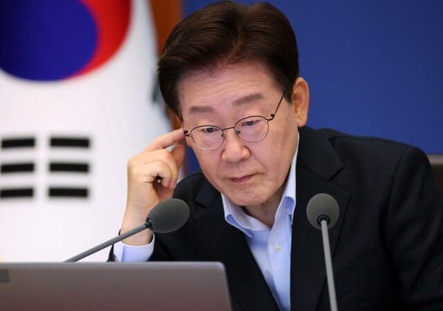 李대통령, '음주 강요 호소' 여성 소방관 사망에 "최악의 직장 내 갑질"