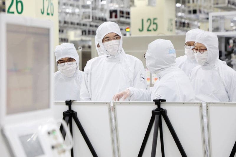 삼성전자, HBM4 10억 달러 돌파…AI 메모리 주도권 속도
