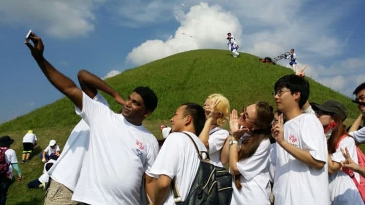 APEC 타고 날아오른 경주, 외국인 관광 '골든 루트'로 키운다
