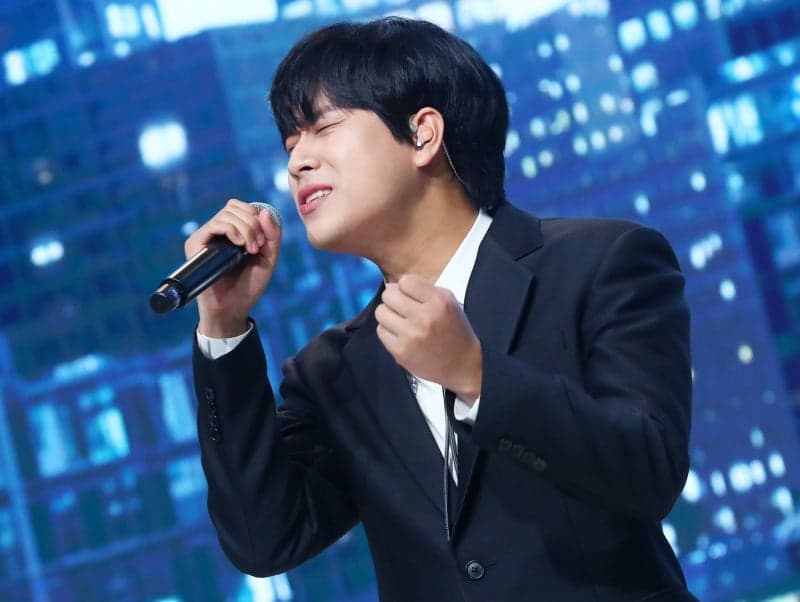 “21억원 정산해줘”…이무진, 소속사 상대 전속계약 효력정지 가처분 승소