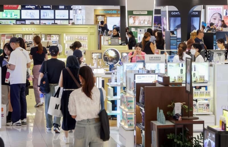 신세계면세점, 유통업계 최초 외국인 할부 결제 '나누페이' 도입