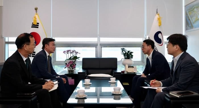 새만금개발청·관세청, 현대차 9조 원 투자 지원 위해 "종합보세구역 확대 지정" 논의