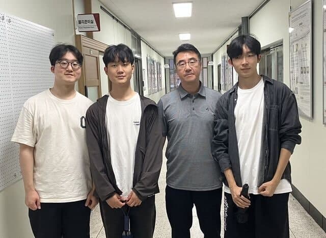 “블랙홀 난제” 푼 서울과학고 학생들, 스승과 함께 쓴 논문 국제 학술지 실려
