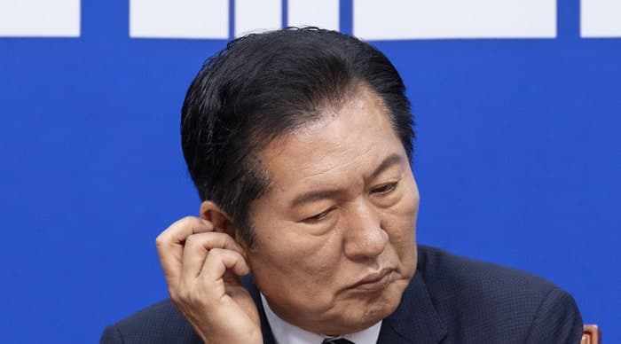 정청래, 당대표 연임 도전 공식화…오늘 사퇴