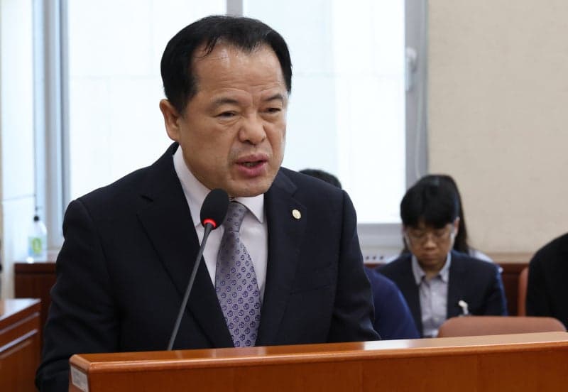 선관위 위철환, 재선거 발언 논란 사과