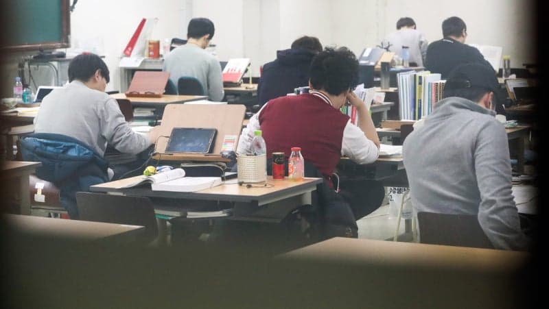지난해 국가기술자격 응시 229만명 돌파…20대·남성 비중 가장 높아