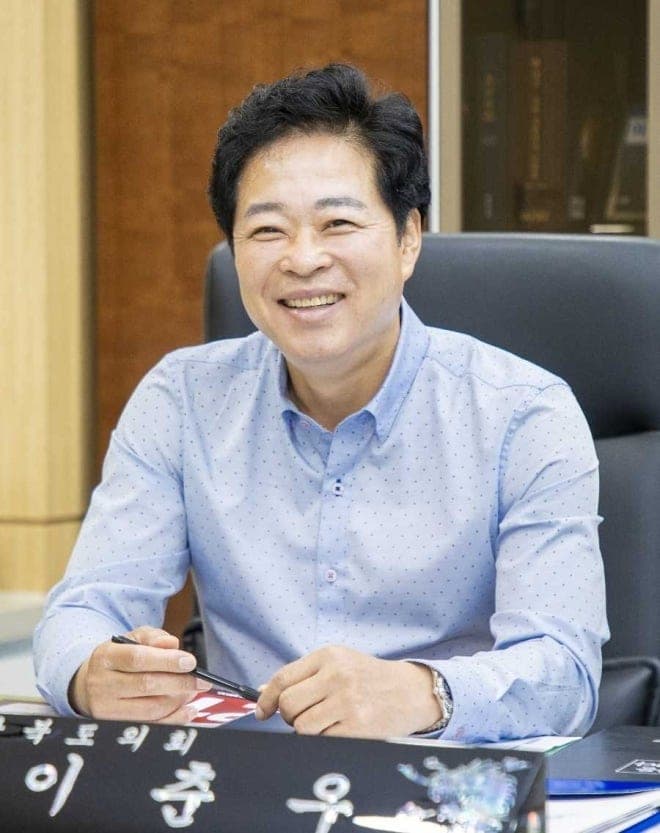 김희수 경북도의원 의장, 이춘우 경북도의원 부의장 출마 선언