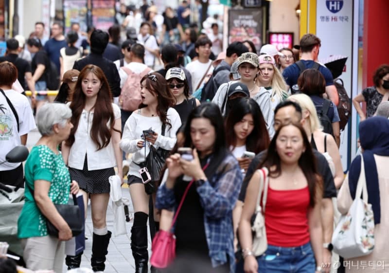K관광 열풍에 서울 찾는 외국인 늘자 공유숙박 창업 희망 여성도 '쑥'