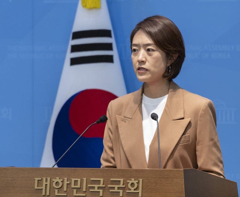 고민정, 정청래 ‘친문 구애’에 “의도 읽히면 감동 없어” 직격