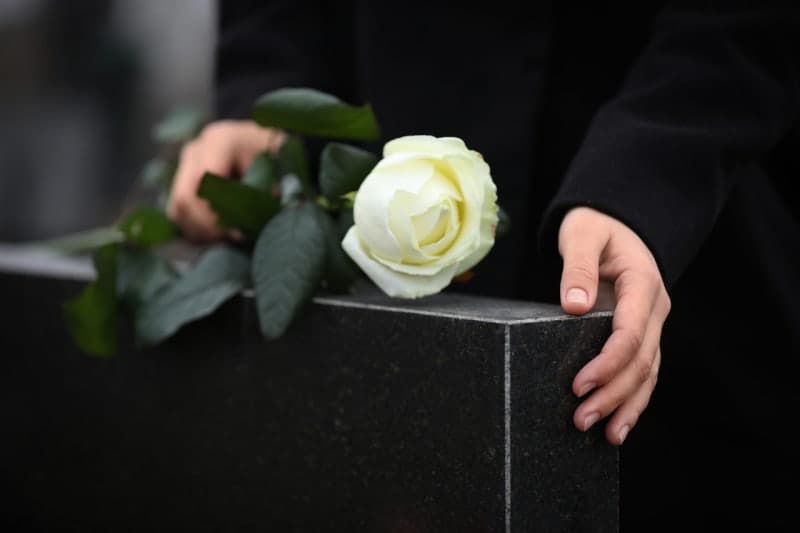 25년 사실혼 아내, 남편 사망하자 의붓자녀들 "나가라"…상속권은?