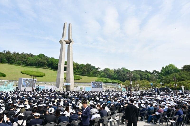 경찰, "5·18은 북한 선동 폭동" 허위 댓글 쓴 남성 검찰 송치