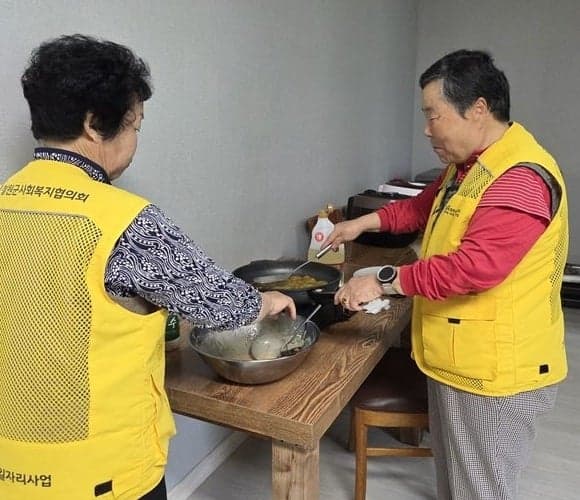 “안정적 소득 생겨 많은 도움”…복권기금, 철원군 노인 일자리와 경로당 급식사업 지원