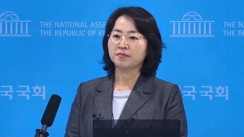 민주당 "안철수, 삼성·하이닉스 호남 투자 '대통령 직권남용' 주장…즉각 고발"
