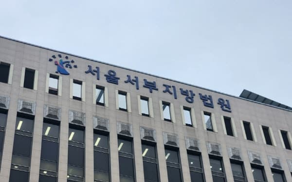 중앙선 넘어 일본인 9개월 아기 숨지게 한 70대 택시기사 "페달 잘못 밟아" 집행유예