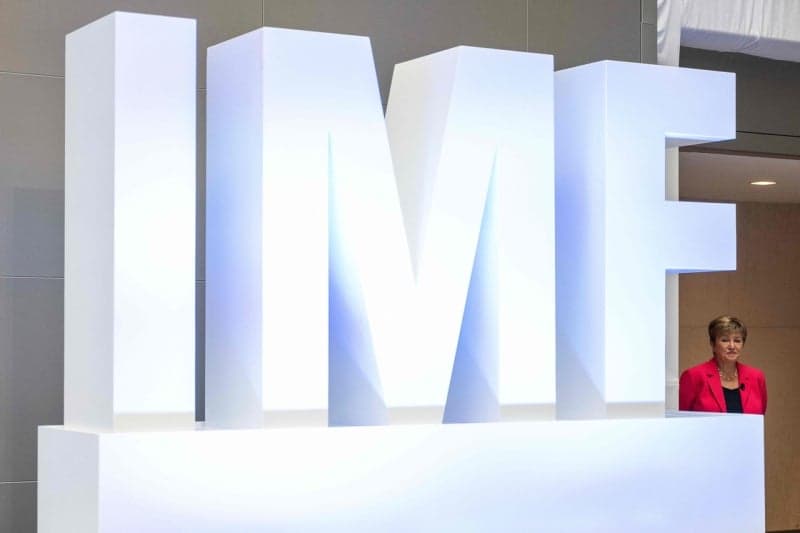 IMF 수석 "미·이란 휴전 깨지면 세계 경제 타격" 비축유 감소에 경고
