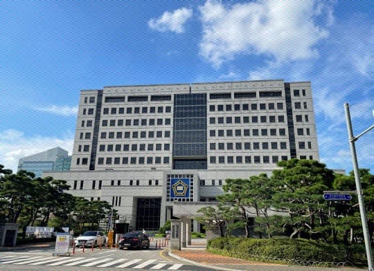 명재완·대전시 공동배상 인정… "범행, 교사 직무집행과 밀접한 관련"