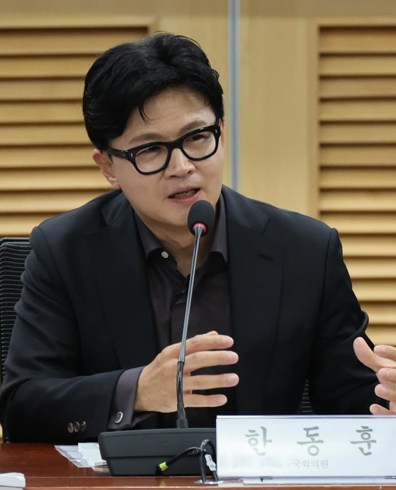 장동혁, '징계 카드' 꺼내자 한동훈 "홍명보·정몽규 사퇴 거부와 똑같아"