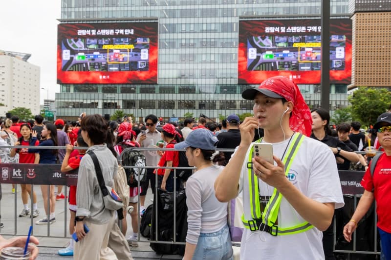 "혼잡해도 통신 이상무"…KT, 월드컵 거리응원서 '5G 슬라이싱' 실증