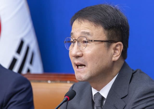 한병도 "원 구성 6월 넘기지 않을 것"…민주, 단독 원 구성 강행 수순