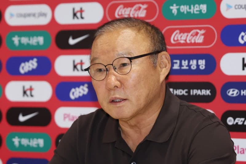 박항서 단장 "죄송…축구협회, 뼈를 깎는 반성으로 미래 준비해야"