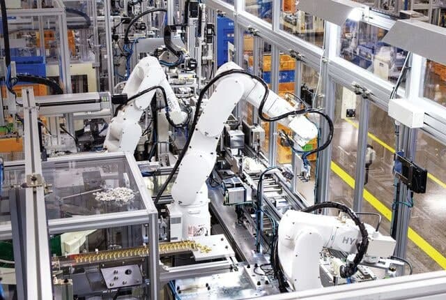 HD현대일렉트릭, "자동화율 93%" AI 스마트 팩토리로 배전기기 시장 잡는다