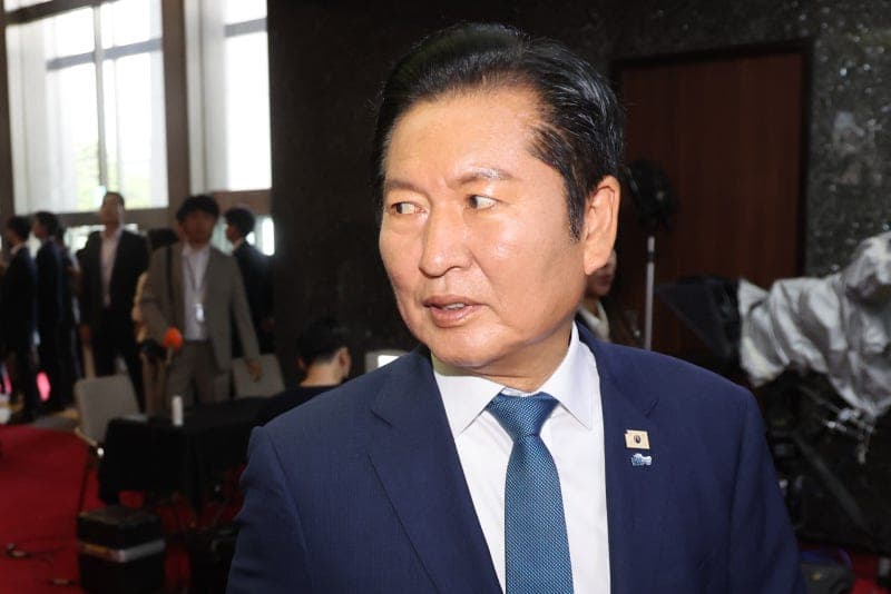 정청래 "송영길, '盧 장례식 불참' 허위 발언 사과 안 하면 조치"
