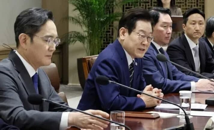李대통령, '3대 메가프로젝트' 국민보고회 주재…이재용·최태원 'AI·반도체' 2000조 투자 발표