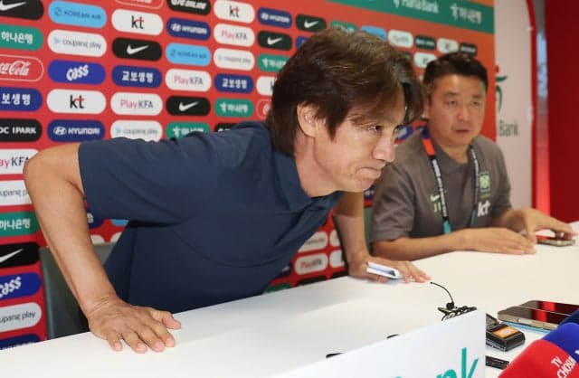 “축구계 영원히 떠나라” 붉은악마, '월드컵 두 번째 실패' 홍명보 맹비난