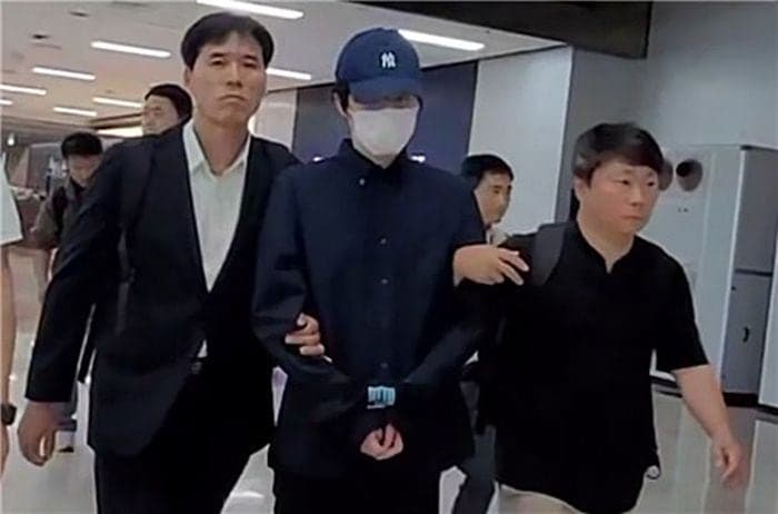국내 최대 불법 웹툰 사이트 '마나토끼' 핵심 운영자, 도피 4년 만에 구속 송치