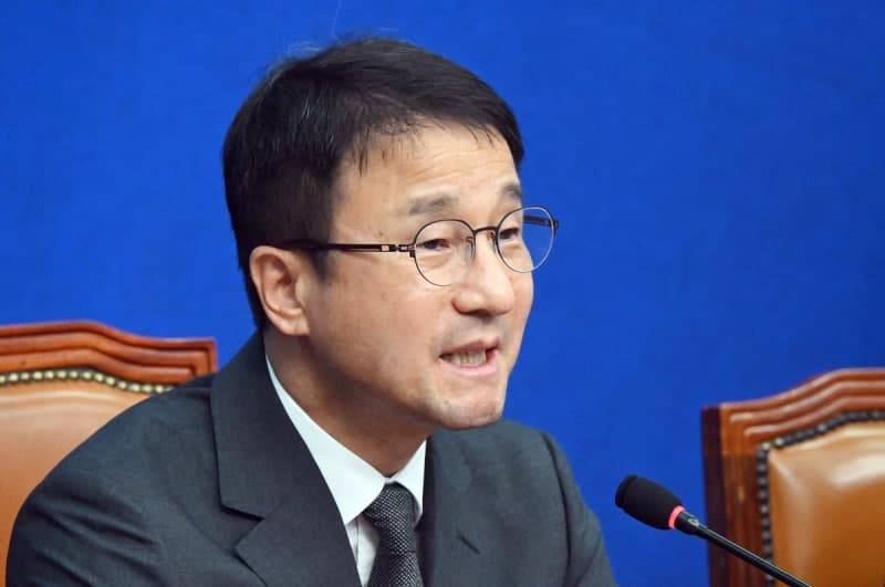 한병도 "국힘, 법사위원장 집착 말고 사과부터…이달 원 구성 마무리"
