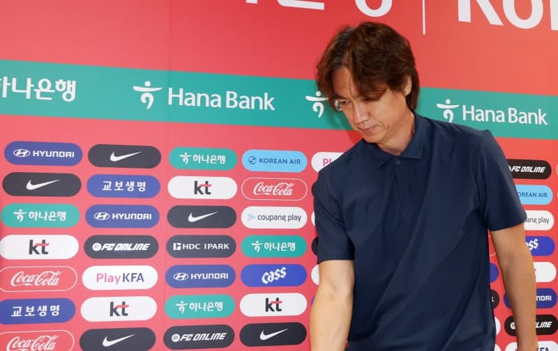 “역대 최고 전력이라더니”…월드컵 32강 좌절에 유통·가전업계 “한숨”
