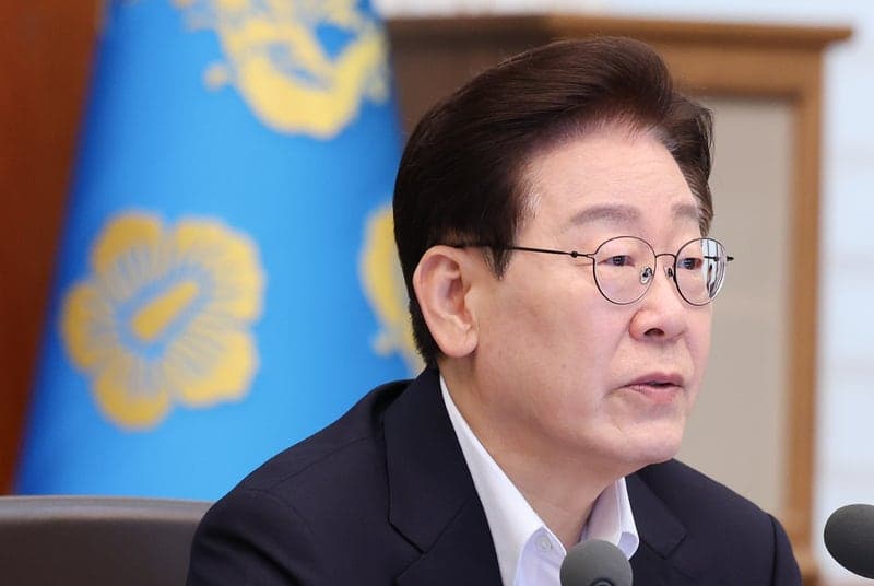 이 대통령 "호르무즈 해협 韓 선박, 2척 빼고 다 빠져나와"