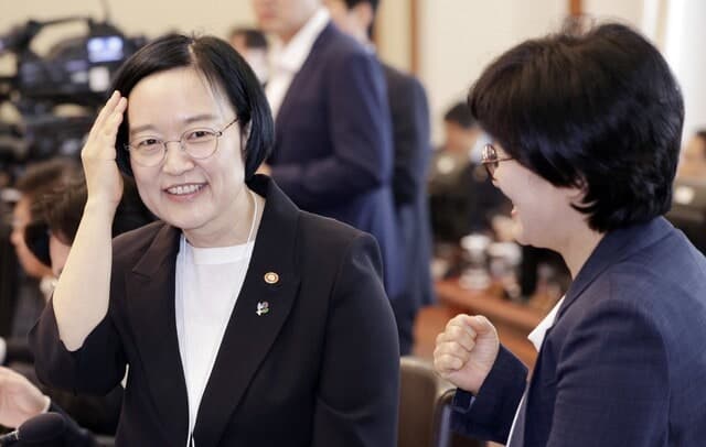 이 대통령, 한성숙 국무총리 임명안 재가…역대 두 번째 여성 총리