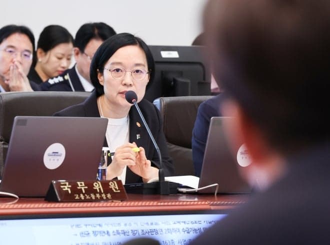 與, 한성숙 총리 후보자 인청보고서 단독 채택…오늘 본회의서 인준안 처리할 듯