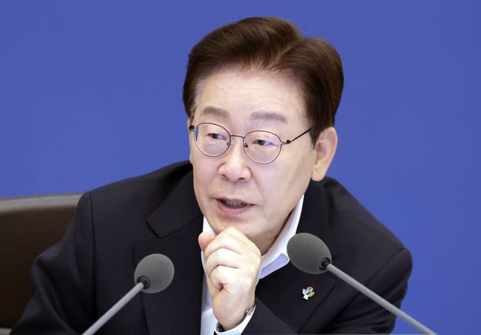 이 대통령 "숨어있는 포인트 수십조…지역화폐 전환 추진해보라"