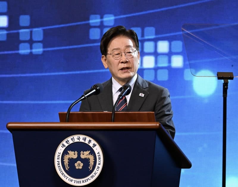 李대통령, 與 원내대표단에 "하반기 국정과제 입법 속도 내달라" 당부