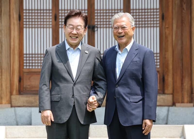 李-文, "내부 단합 중요" 한목소리…李 "외연 확장" 文 "당내 단합이 국민통합 출발점"
