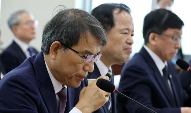 중앙선관위 "여야·시민단체 입회하에 올림픽공원 투표함 공개 검증 찬성"