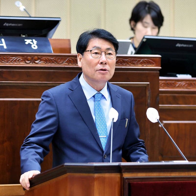 평택시의회 최재영 의장·정일구 부의장, 포천시의회 서과석 의장 선출로 전반기 의장단 출범