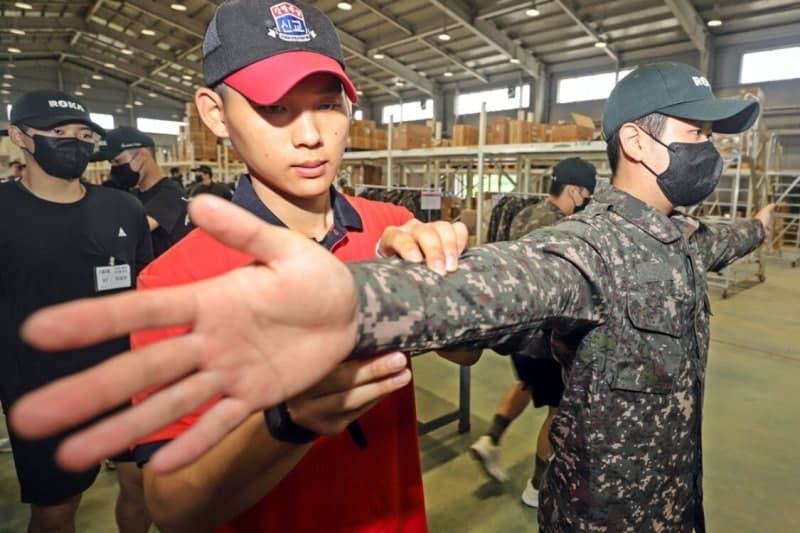 “전투복도 이젠 꼭 맞게…” 육군 35사단, 훈련병 맞춤형 전투복 피팅 시스템 도입