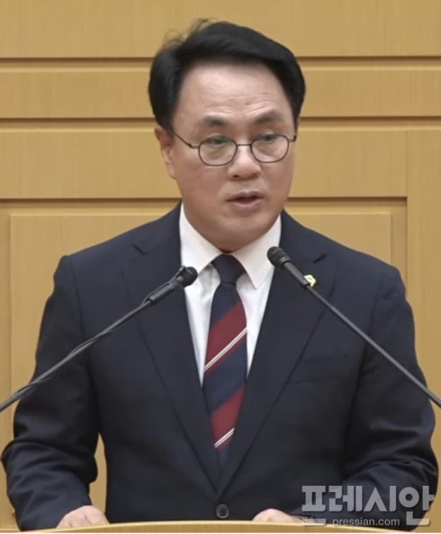 송형곤 초대 의장 선출…전남광주통합특별시의회 첫 페이지 열어
