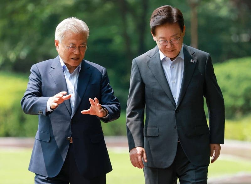 李-文 "멸칭·가짜뉴스 도움 안 돼"…민주진영 단합 한목소리