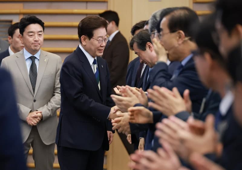 李대통령 "민주주의 지켜온 호남에 대한 역사적 보상" "반도체 생산거점 준비된 땅"
