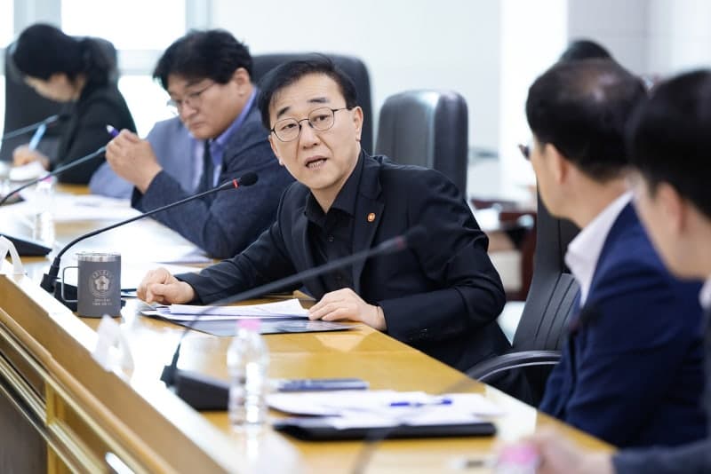 김윤덕 국토부 장관 "자율주행 AI 경쟁력 핵심은 데이터와 학습"…광주서 AI 생태계 키운다